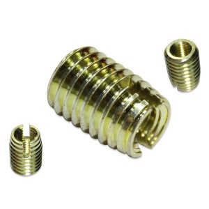 Tulejka do naprawy zerwanego gwintu - urwanej śruby mocowania wtryskiwacza M6 w samochodach Mercedes CDI S0000688