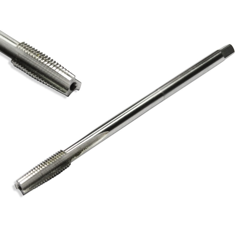 Specjalistyczny gwintownik M7 do gwintowania cylindra urwanej świecy żarowej S0000498